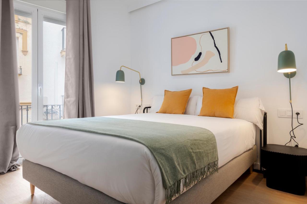 Suites Maestranza - Santas Patronas By Magno Apartments Seville Exterior photo